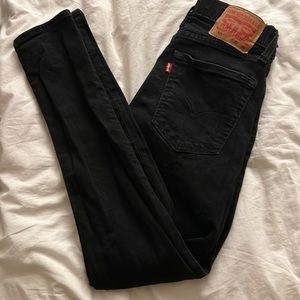 Never worn size 30,30